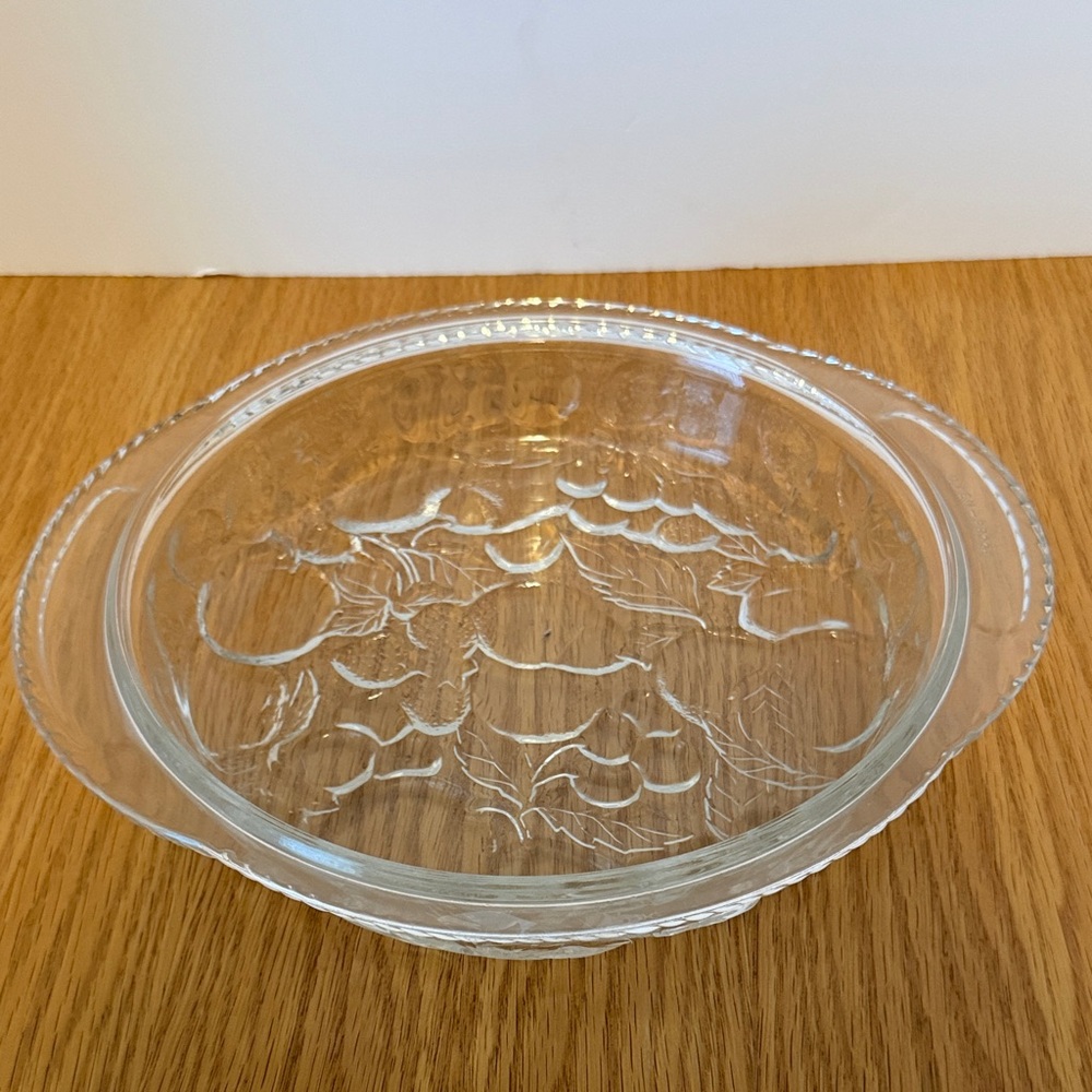 Libbey Orchard Fruit Glass Pie Dish
